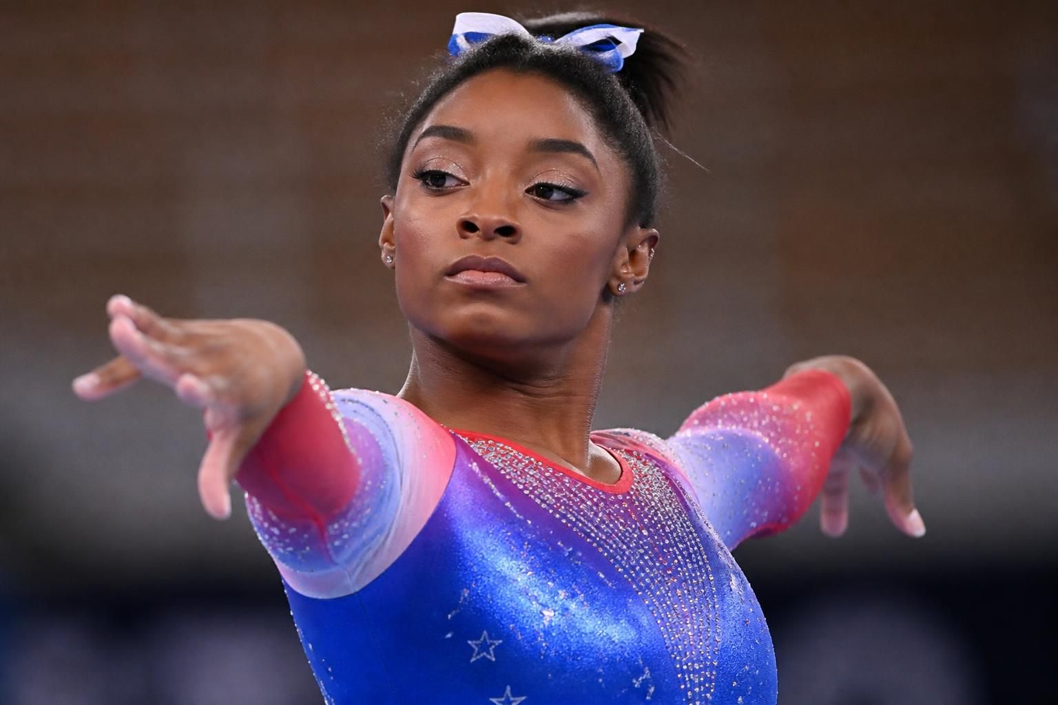 découvrez l'âge actuel de simone biles, la star incontestée de la gymnastique, et suivez le parcours exceptionnel de cette athlète de renommée mondiale.